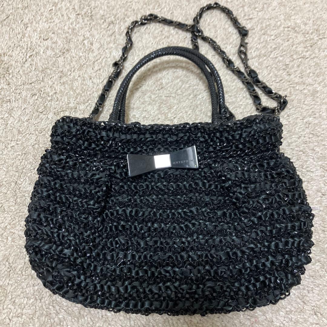 アンテプリマ　チェーン付きバッグ