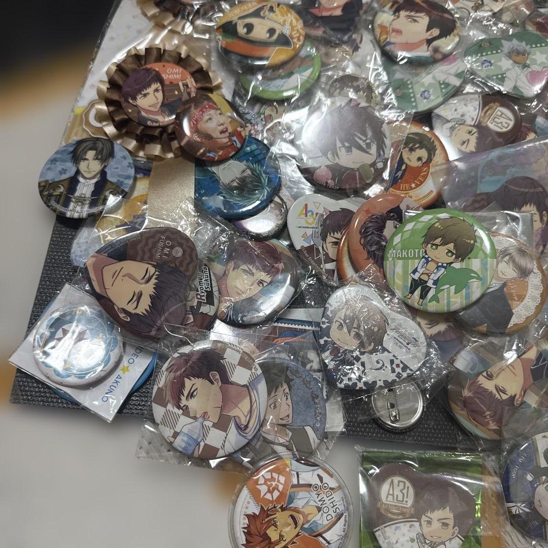 アニメキャラクター ピンバッジ 約100以上個セット
