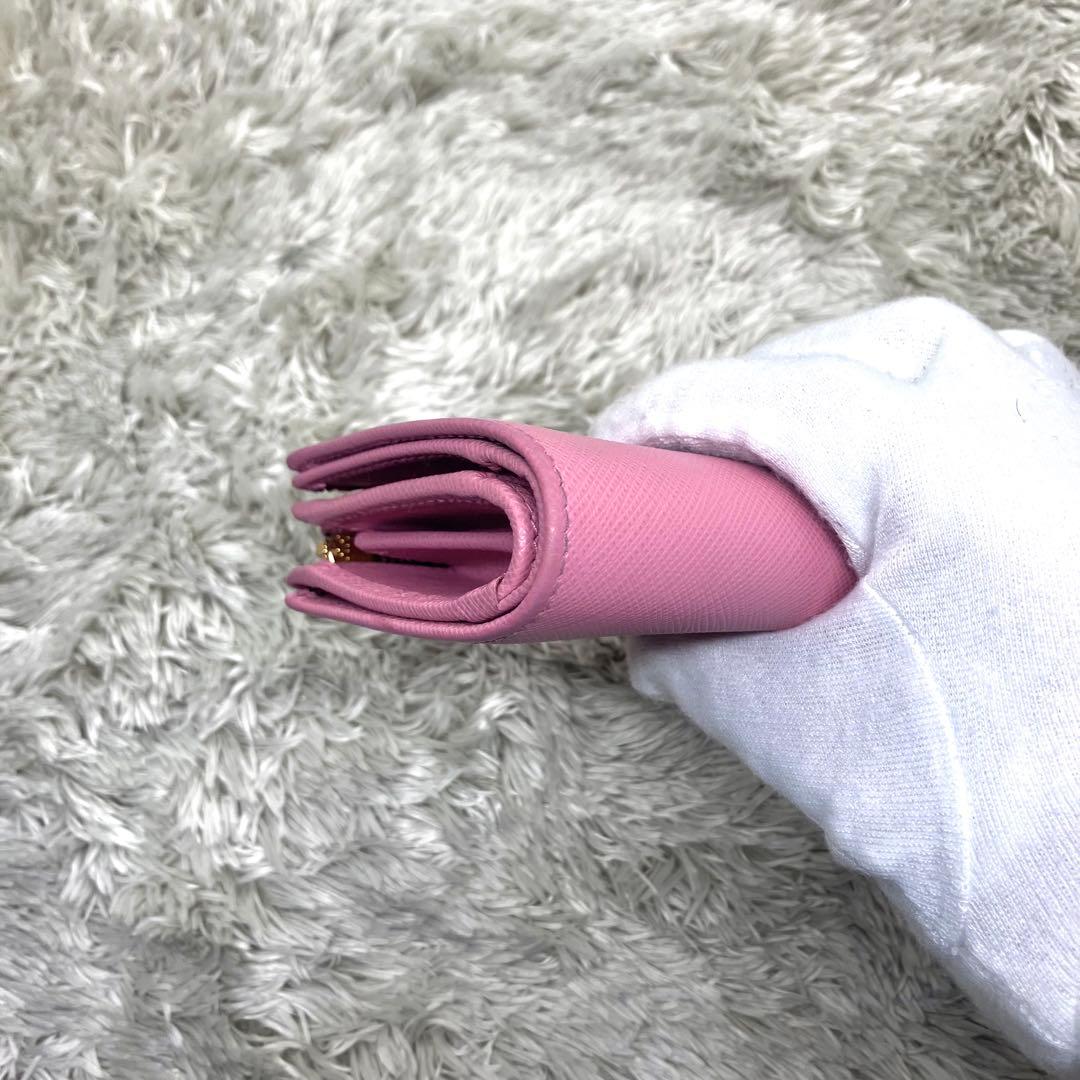 箱付き美品✨PRADA サフィアーノ メタルロゴ マルチカラー 二つ折り財布