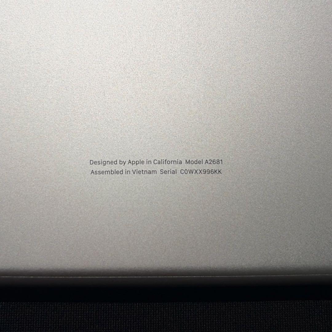 MacBook Air M2 2022 13インチ シルバー A2681