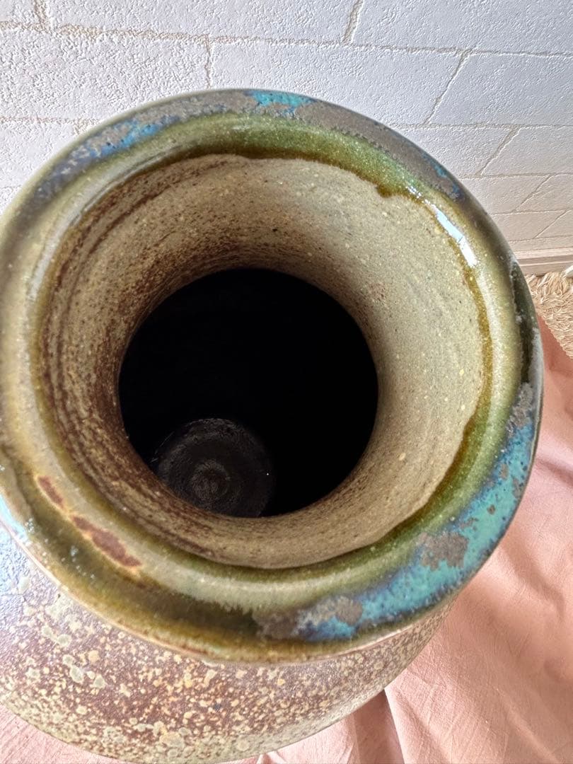 金城　百合文壺　沖縄　金城陶器所　骨董　花器　金城博美