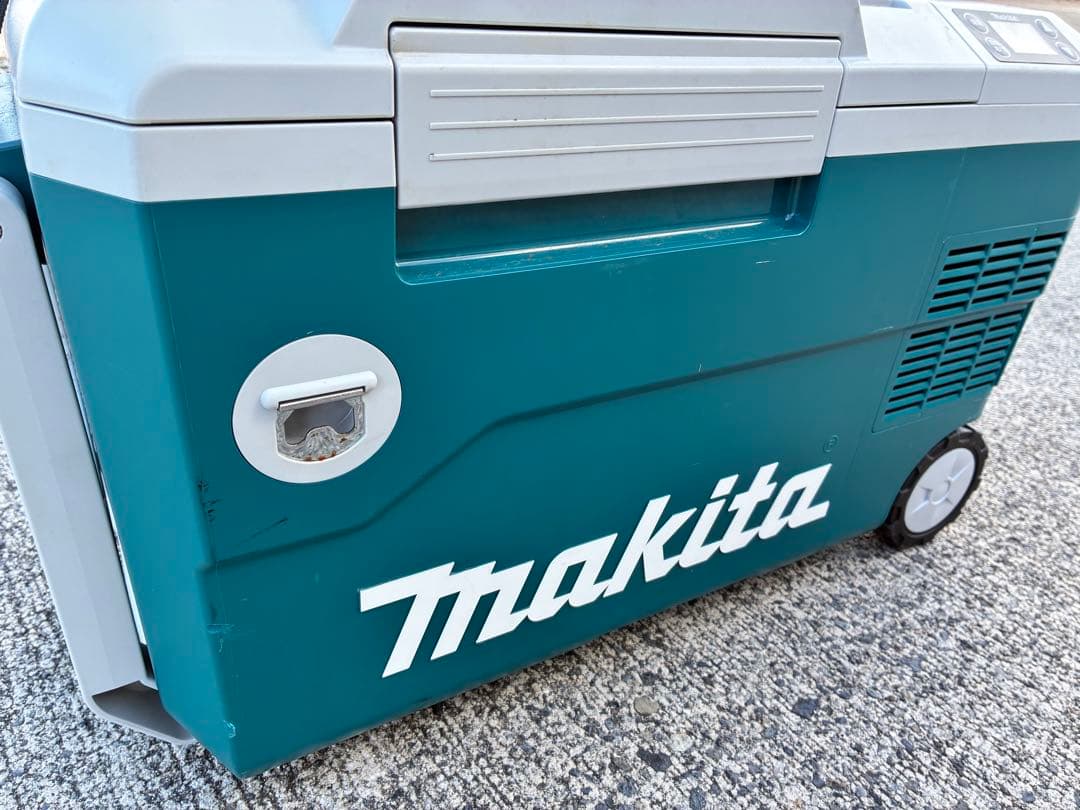 マキタ　冷蔵庫