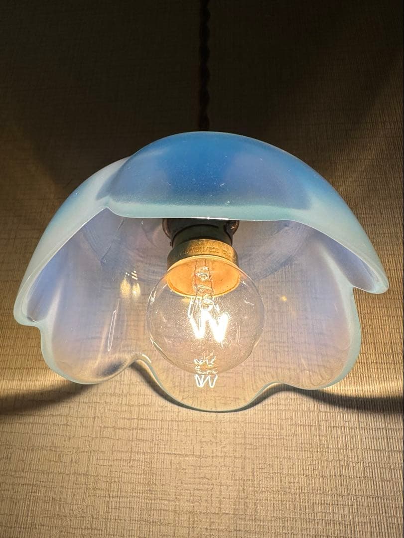 1920年代 フランス アンティーク ブルーオパールセントのお花アトリエランプ＊