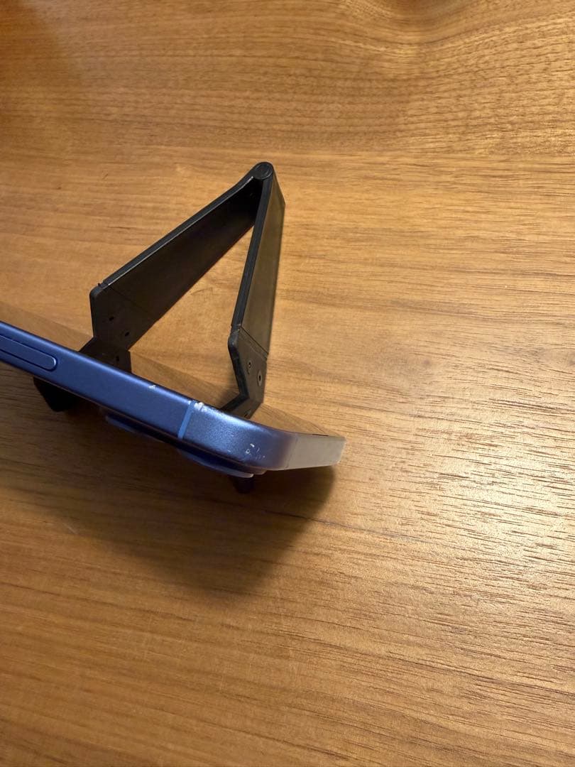 iPhone16 本体 ウルトラマリン 256GB 中古 バッテリー容量93%