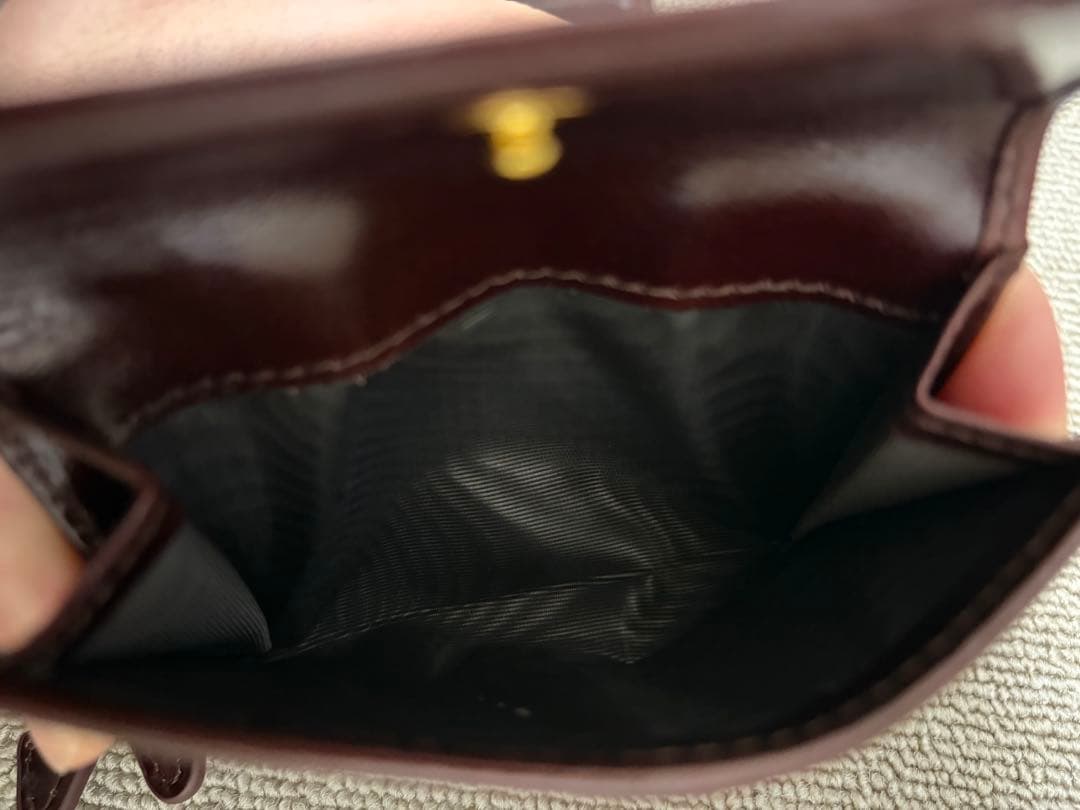 PRADA ソフトルックスレザー バーガンディ 三つ折り財布