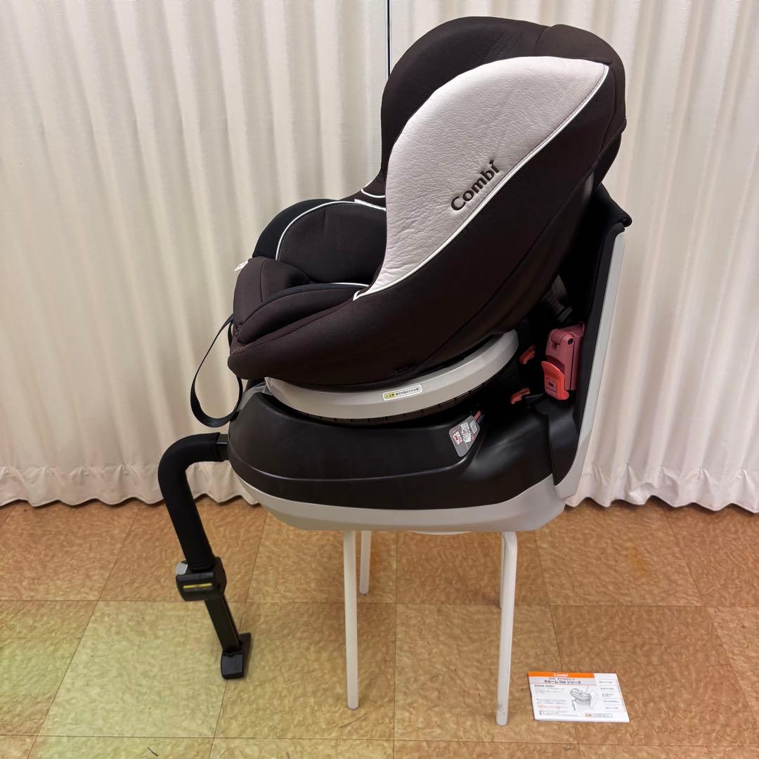 クリーニング済　☆美品☆　新生児OK　コンビ　ネルーム　ｌｉｔｅ　ダークブラウン