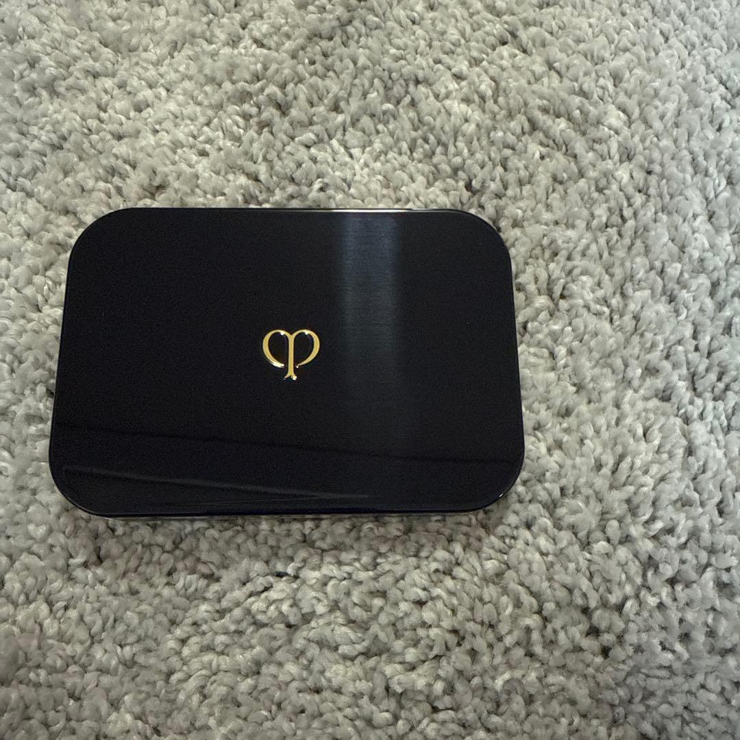 クレ・ド・ポー ボーテ タンプードルエクラIIオークル10