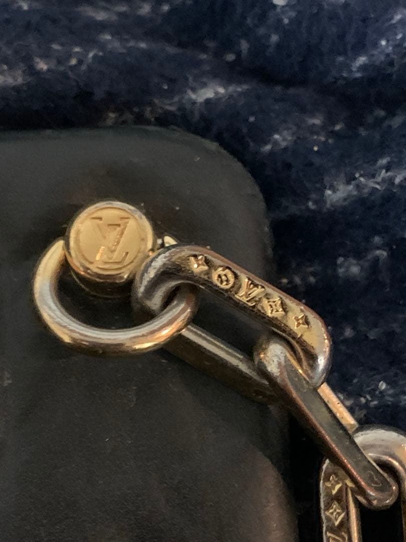 Louis Vuitton ブラック iPhone用ケース。バンパー。