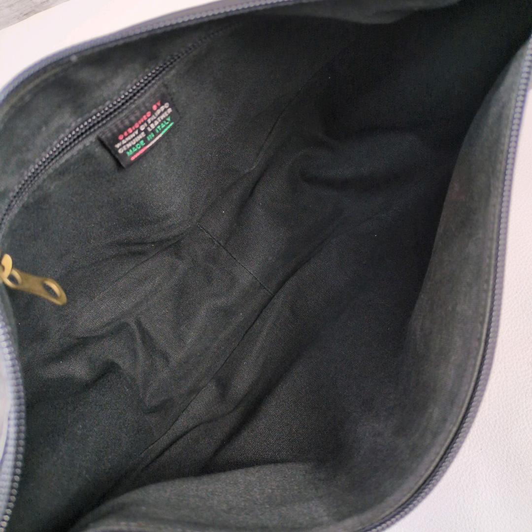 イルビゾンテ ショルダーバッグ 大きい ブラック ハーフムーン 三日月