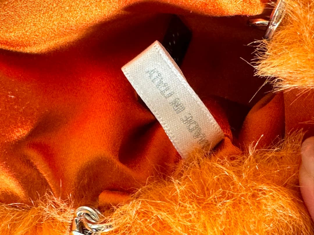 未使用★定価 118,800円 Jimmy Choo スマホ　ショルダー