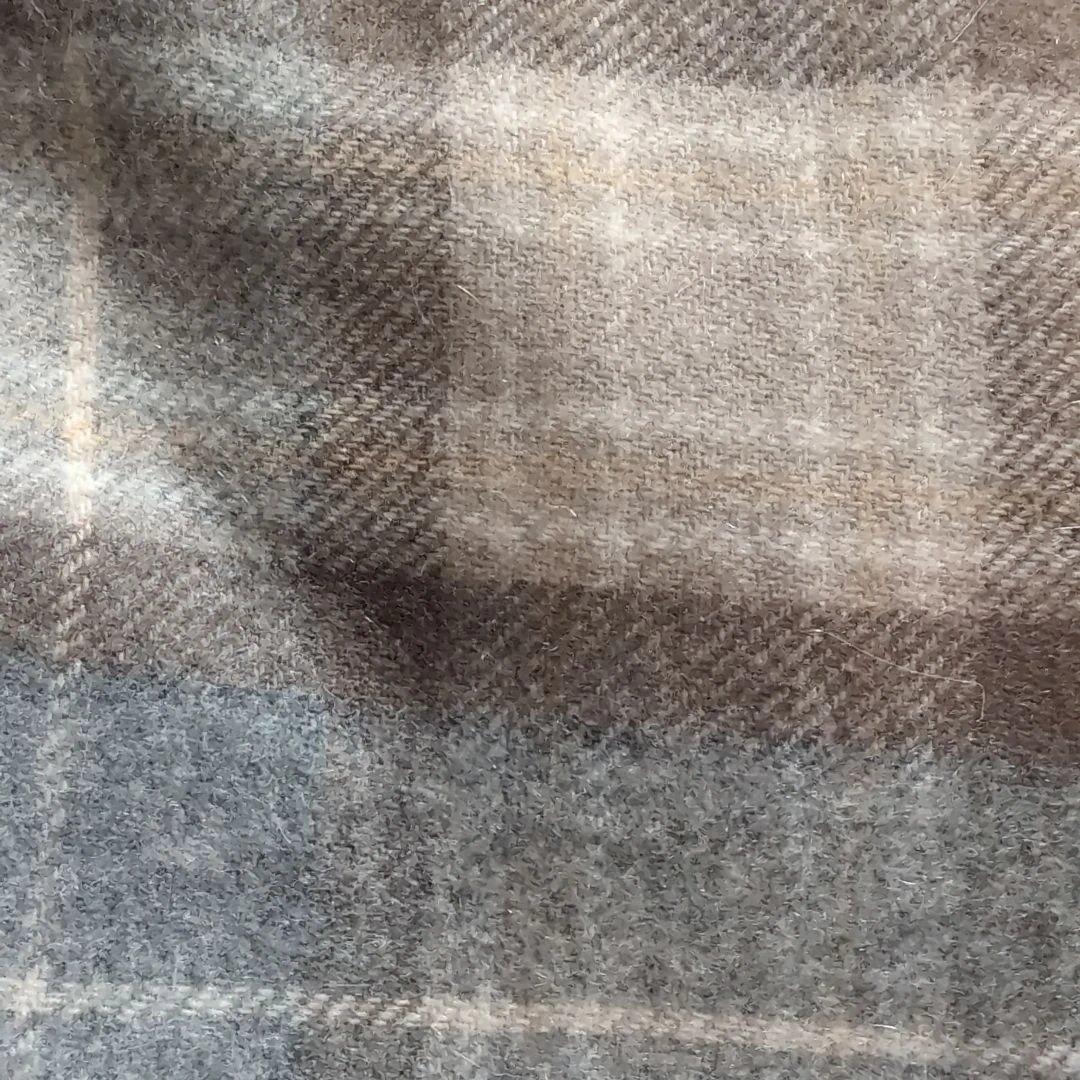 未使用品　JOHNSTONS OF ELGIN ジョンストンズ　カシミヤマフラー