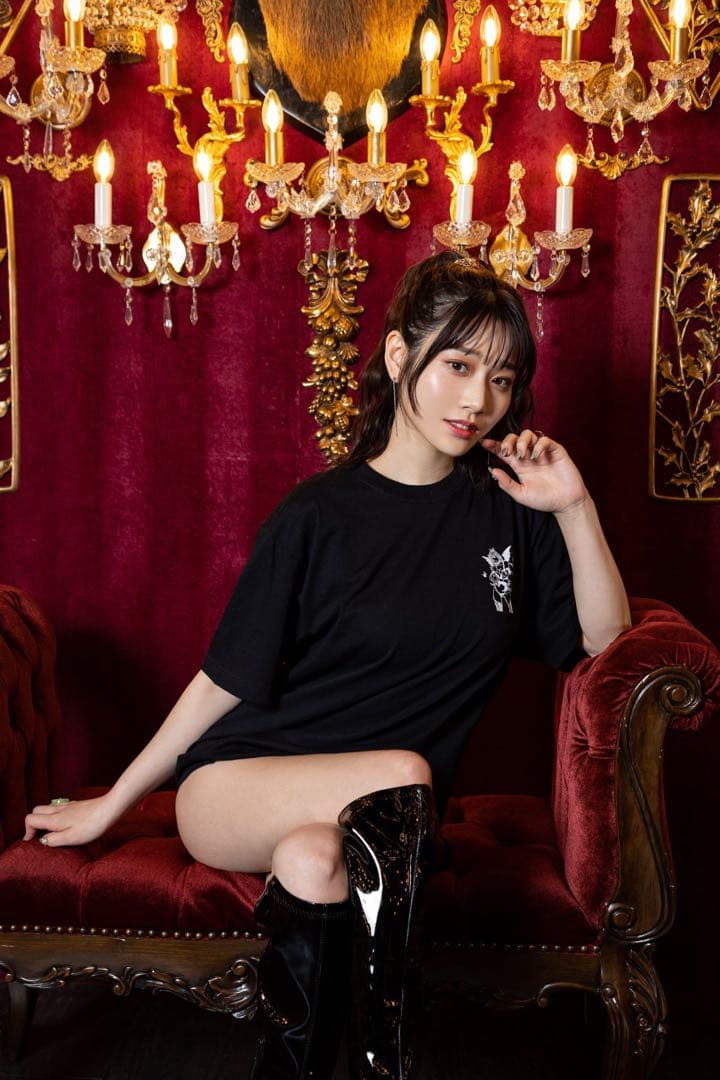 河北彩伽　Tシャツ　【KENTOO × 河北彩伽】　コラボ