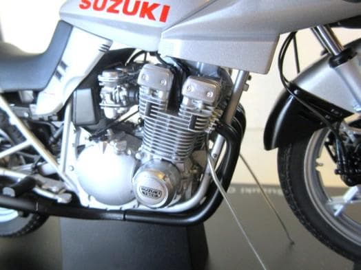 haruさん専用 AUTOart (1/12) スズキ GSX1100S 刀