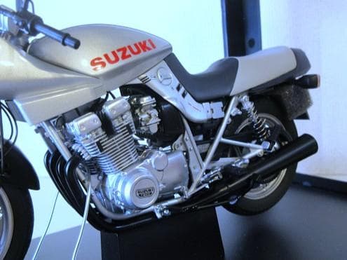 haruさん専用 AUTOart (1/12) スズキ GSX1100S 刀