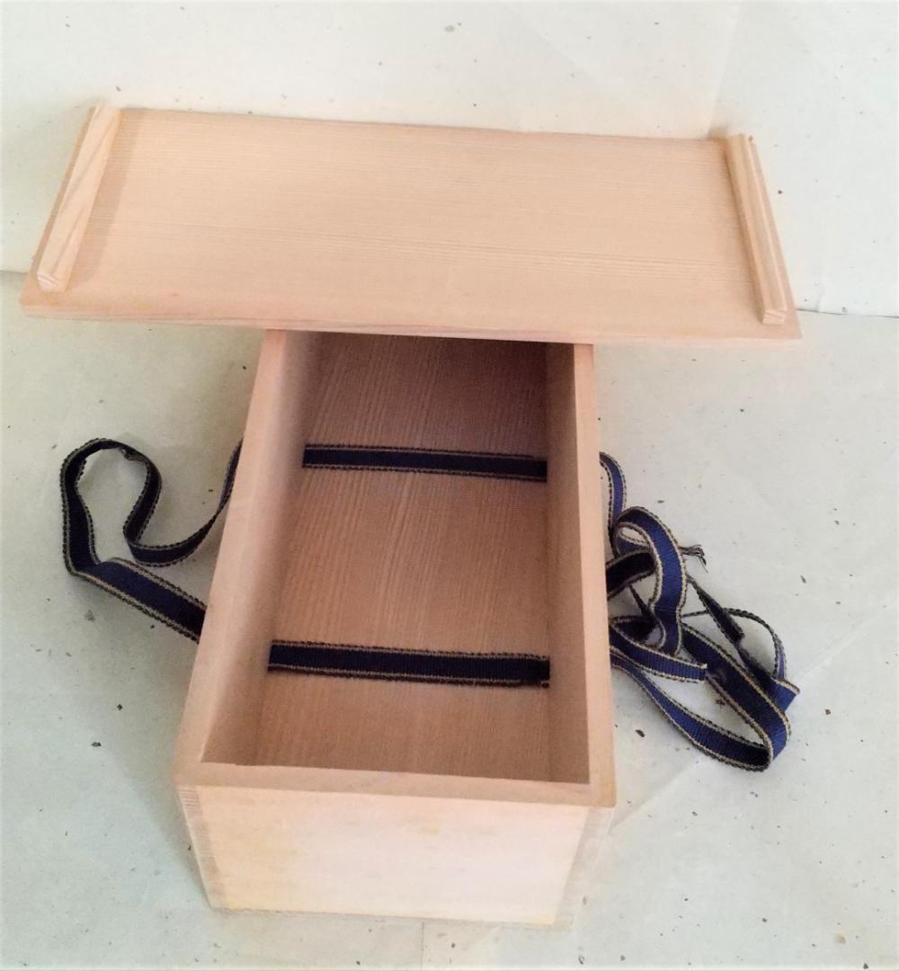 番浦史郎 作　手桶一輪挿