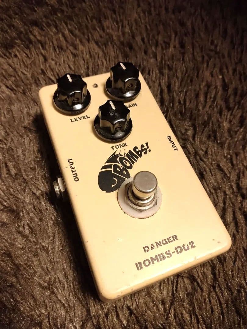 ギター COMBAT BOMBS DO2