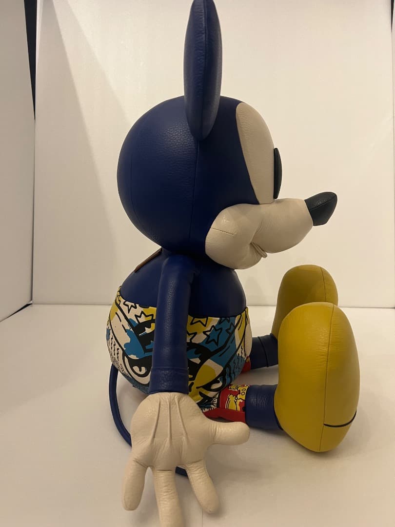 ⭐️【貴重】コーチとキースヘディングのコラボ：ミッキーマウスの革製ぬいぐるみ