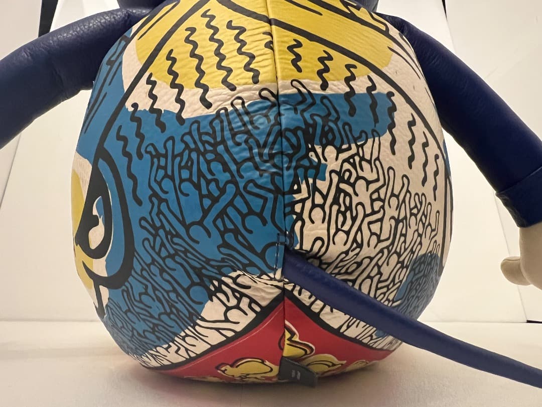 ⭐️【貴重】コーチとキースヘディングのコラボ：ミッキーマウスの革製ぬいぐるみ