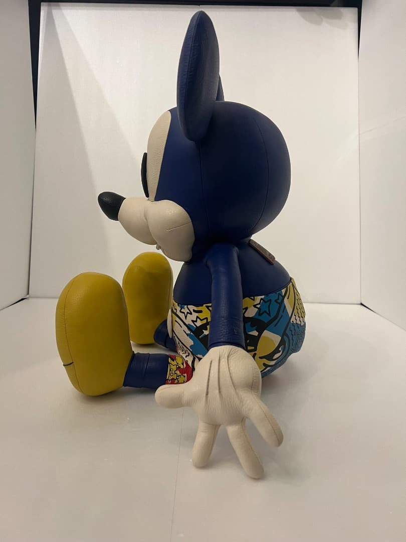 ⭐️【貴重】コーチとキースヘディングのコラボ：ミッキーマウスの革製ぬいぐるみ