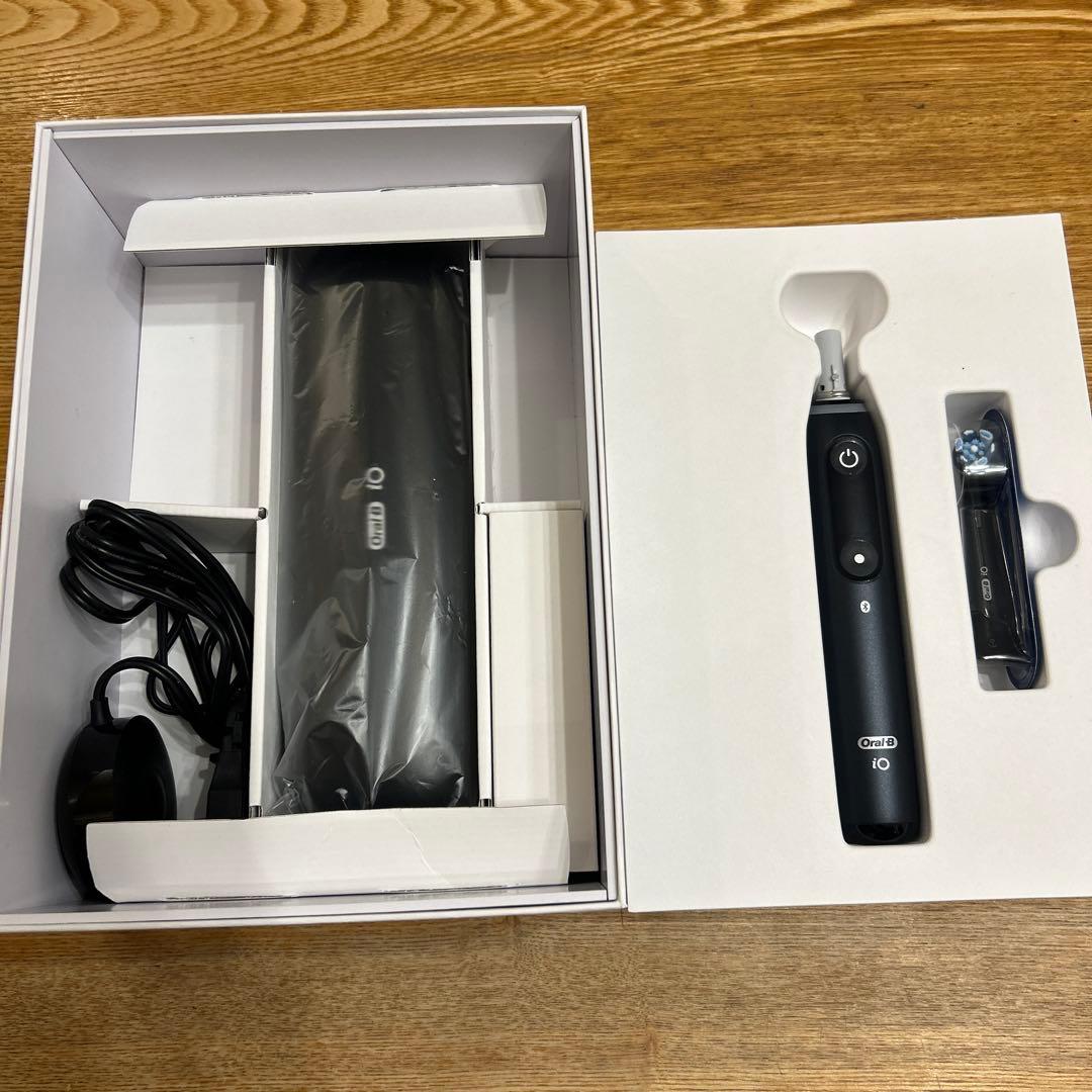 Oral-B iO Series 7 ブラックオニキス 本体　替えブラシ付き