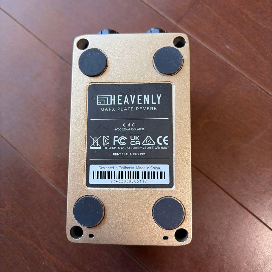 UAFX PLATE REVERB ゴールド