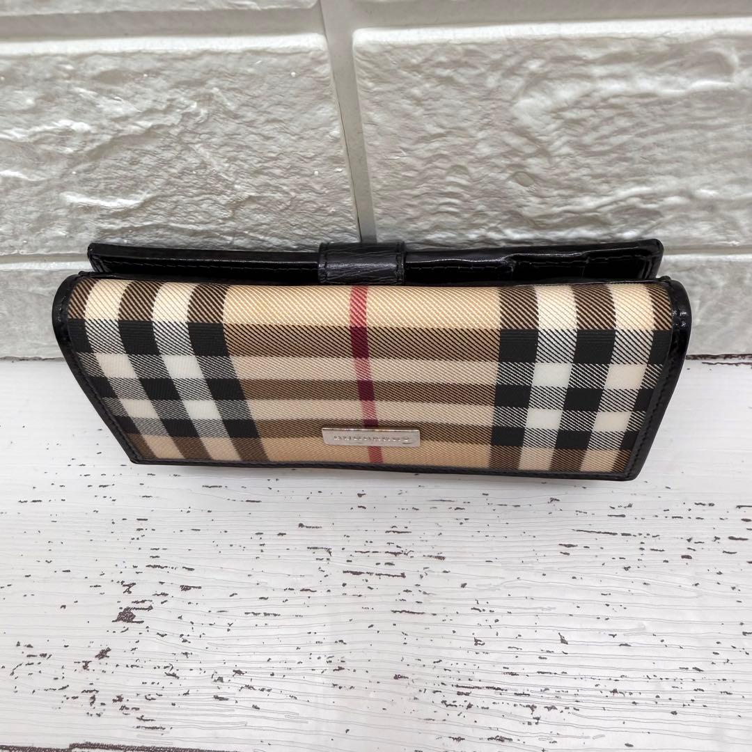 未使用　バーバリー　折り財布　ノバチェック　レザー　ロゴ金具