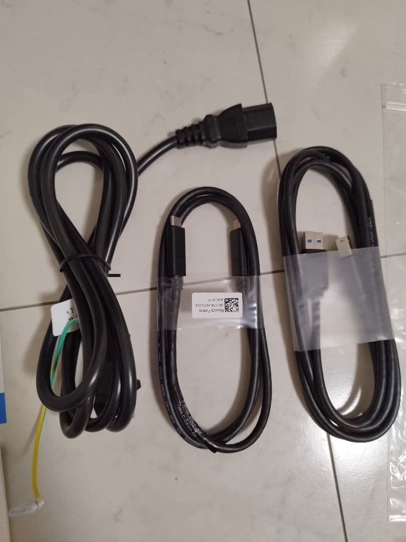 Dell S3423DWC 34インチ湾曲ディスプレイ本体