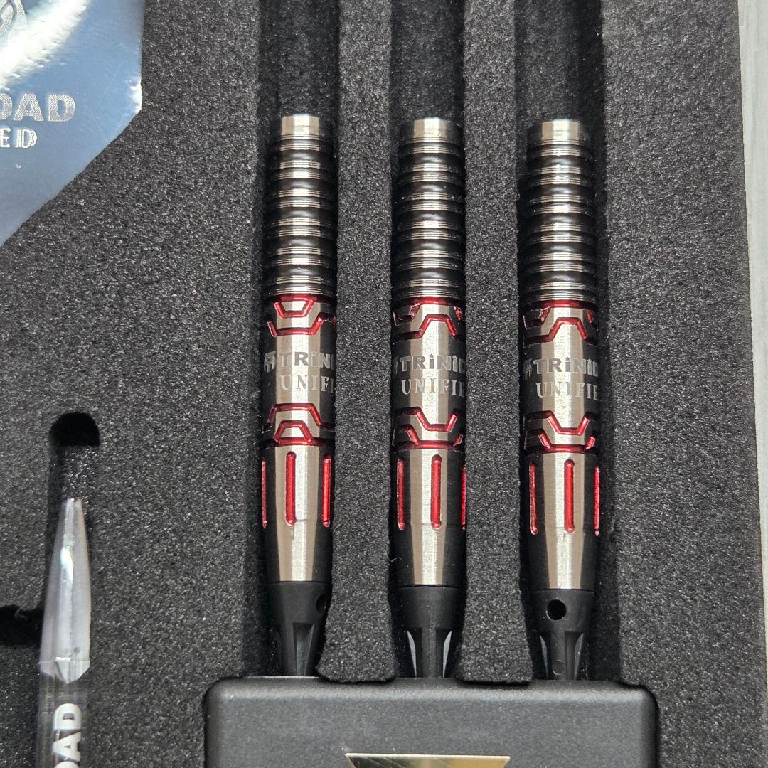 TRiNiDAD UNIFIED ZAPATA モデル トリニダード サパタ