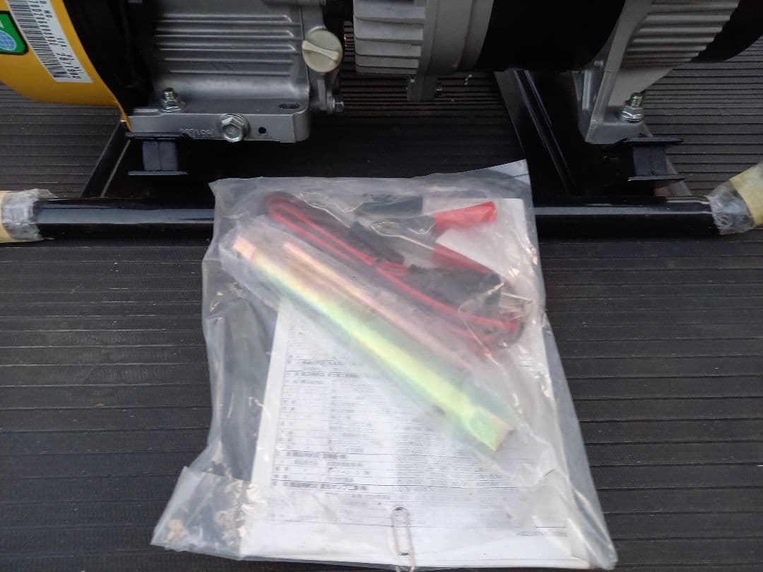 SUBARU SGX24 発電機 100V 50Hz　引取限定