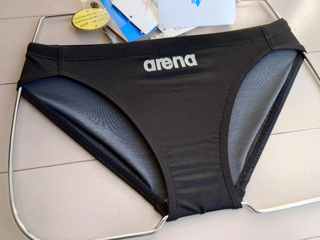 arena Shin-rev. ARN-8509M光沢ブラック Mサイズ 競パン