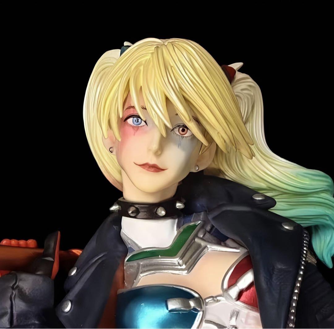 エヴァンゲリオン アスカ ハーレイ・クイン フィギュア