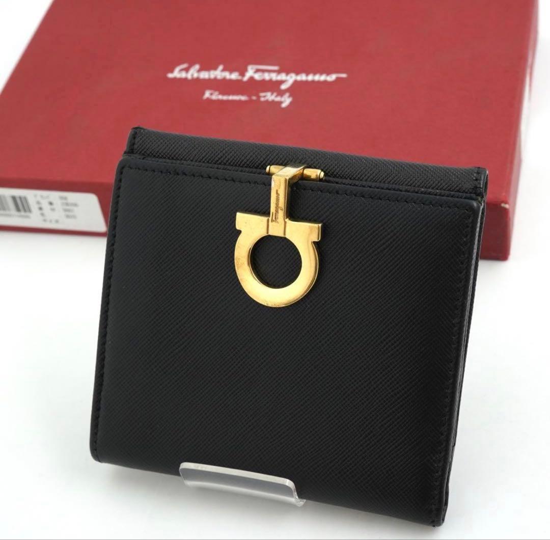 ✨未使用展示品✨　Ferragamo ミニ財布　ガンチーニクロジャー　二つ折り