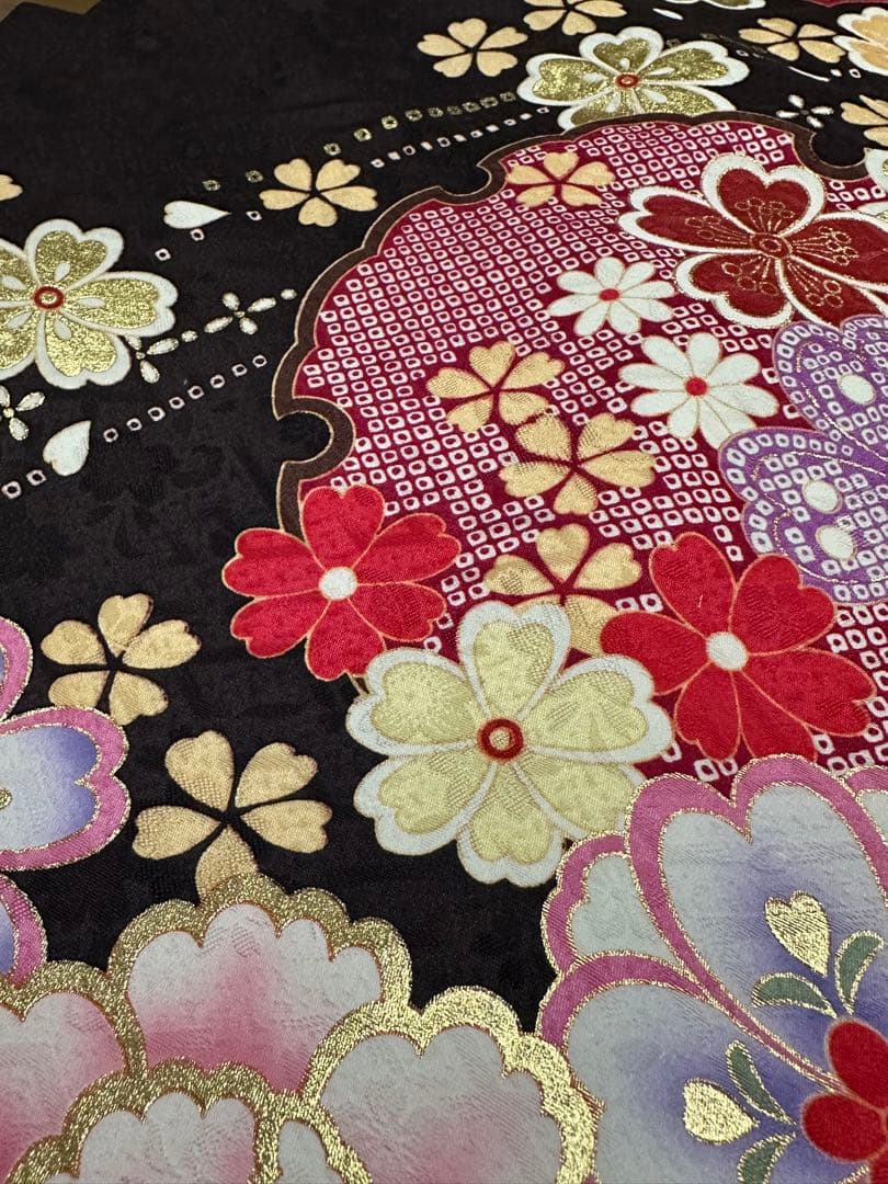 花柄の振袖フルセット(下駄・カバン付)