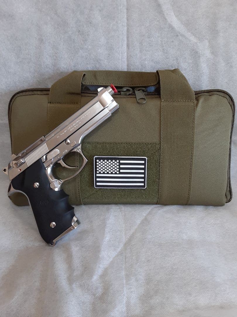 マルイM92F クロームステンレス モデル　ガスブローバック 18歳以上