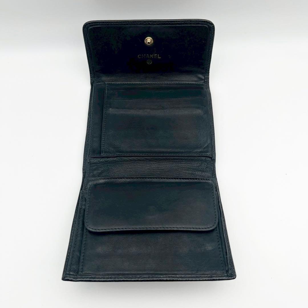 CHANEL キャビアスキン 三つ折り財布 シャネル 箱付き