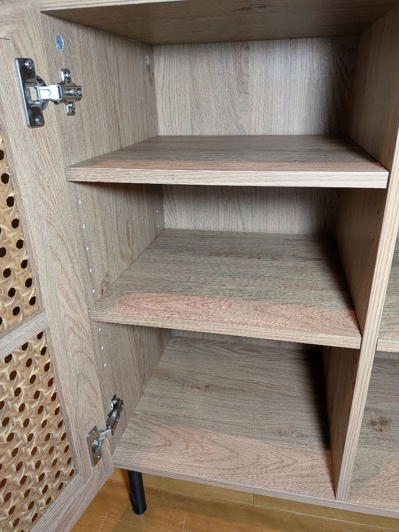 《送料込》LOWYA ラタン調キャビネット リビングボード 棚 収納ロウヤ