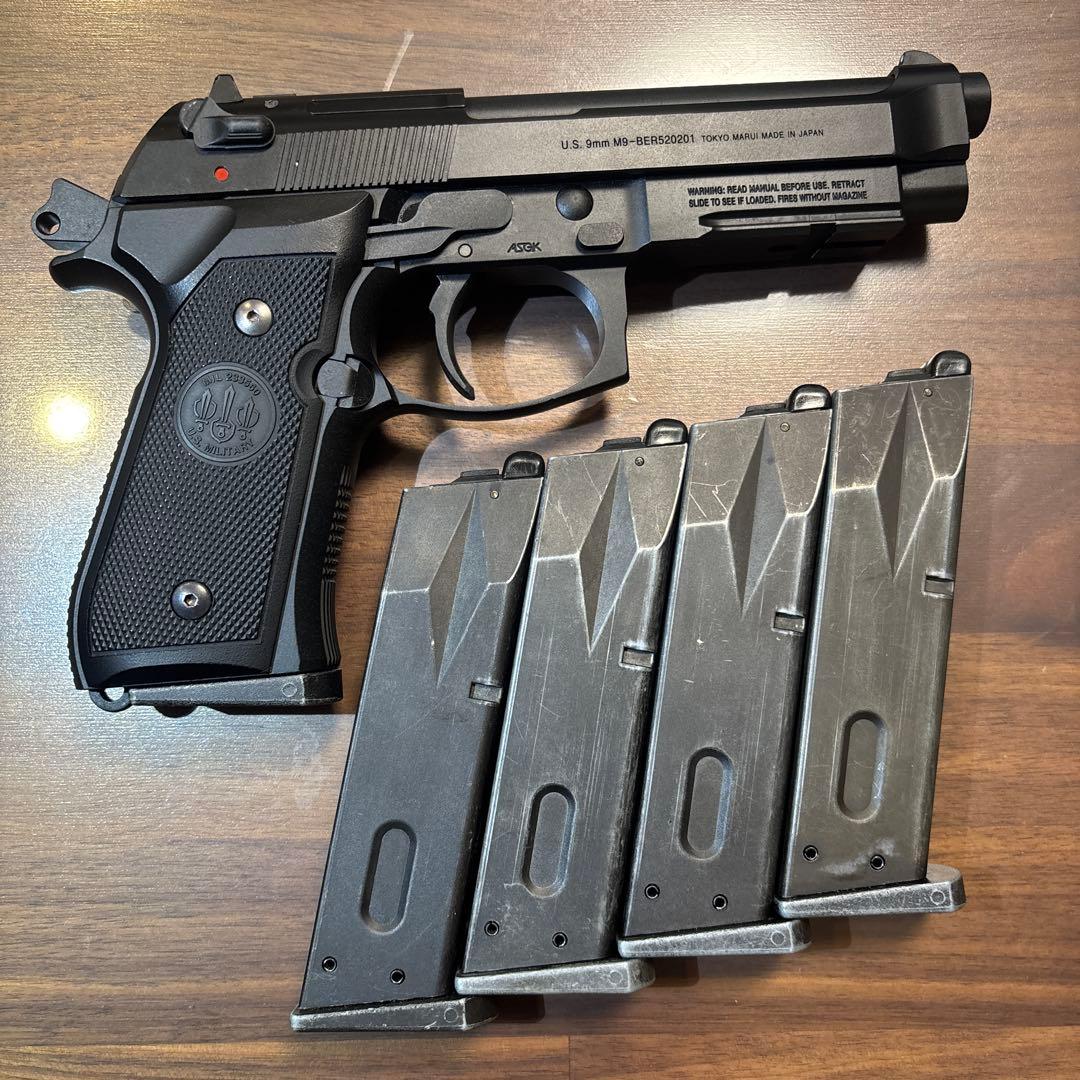 東京マルイ M9A1 予備マグ4本付き
