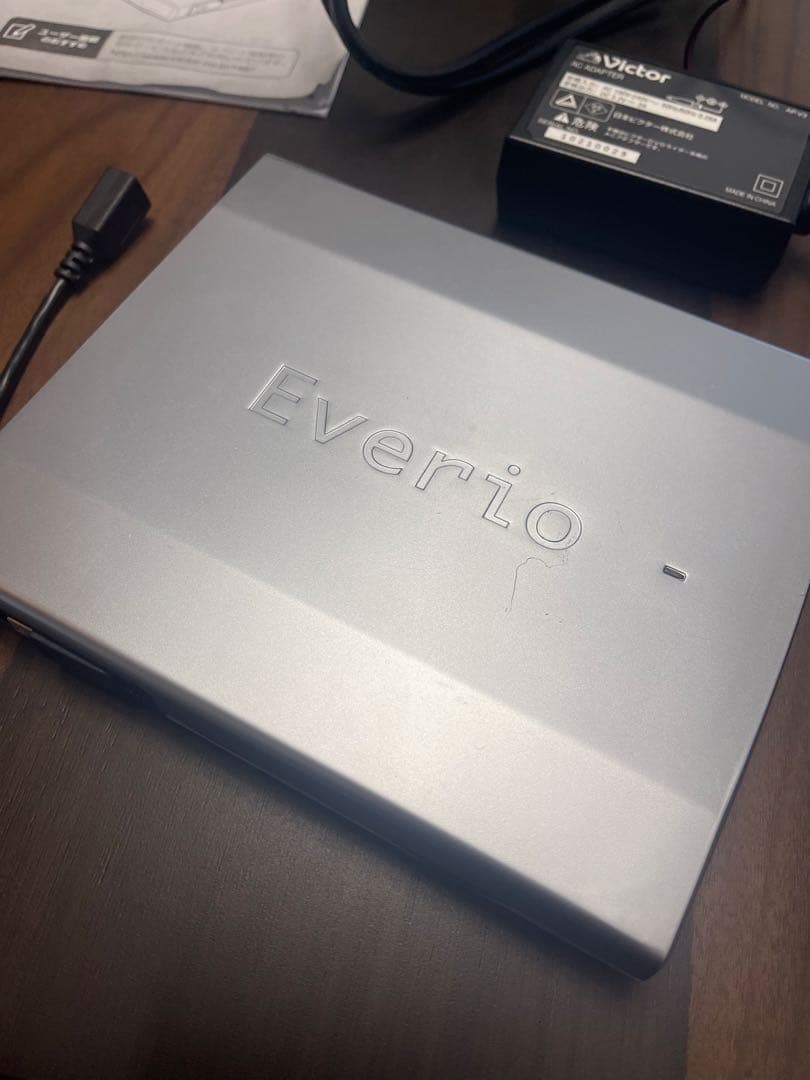 16さん専用　JVC エブリオ GZ-RX130-B 黒　ライター　三脚セット