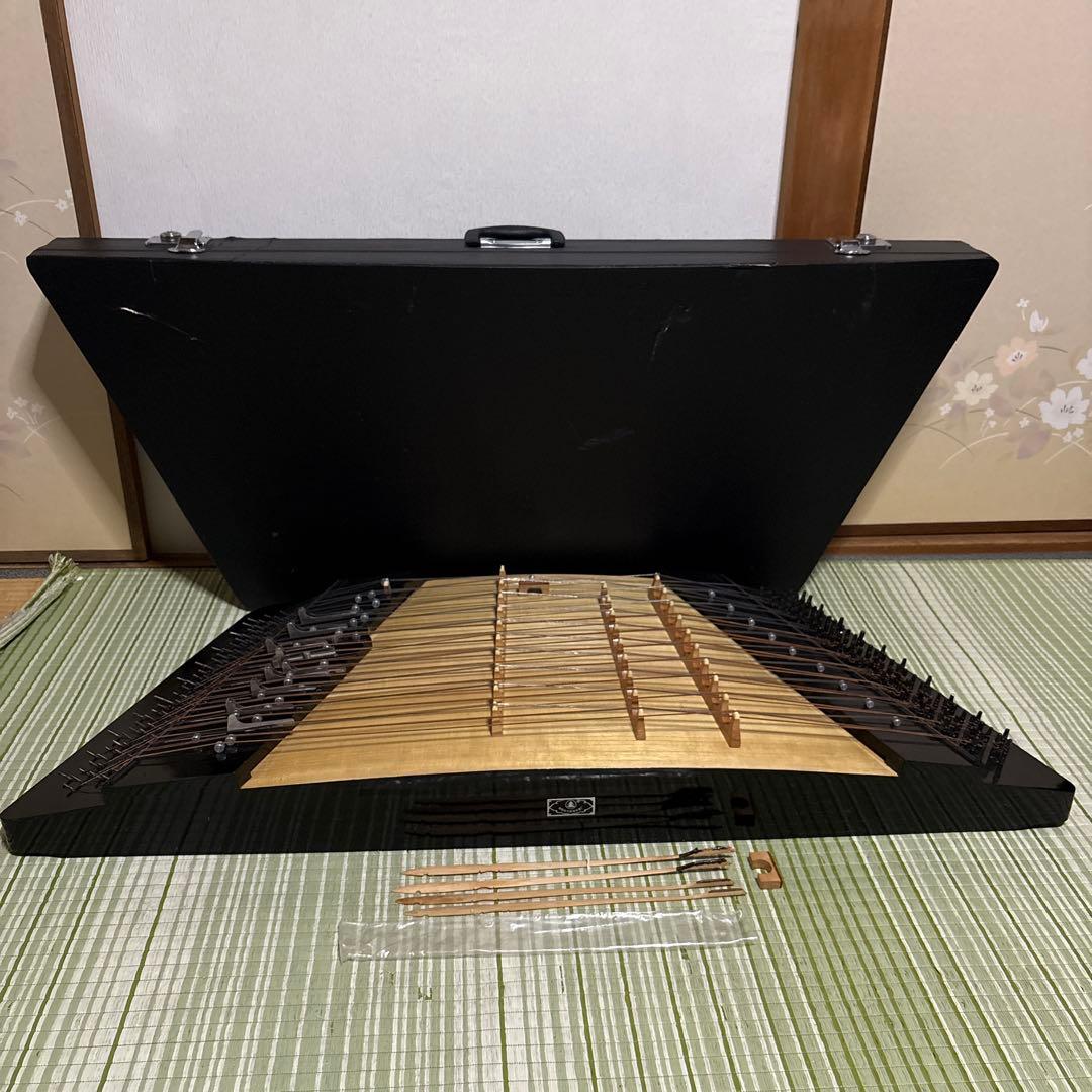 ハンマーダルシマー　ヤンチン　洋琴　お琴　中国楽器　弦楽器　ハードケース　ハープ