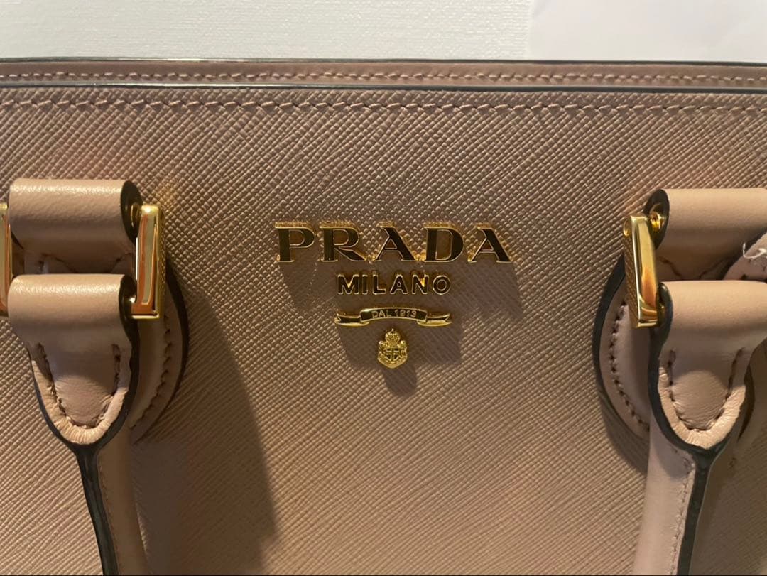 【極美品】PRADA プラダ サフィアーノ 2way ハンドバッグ