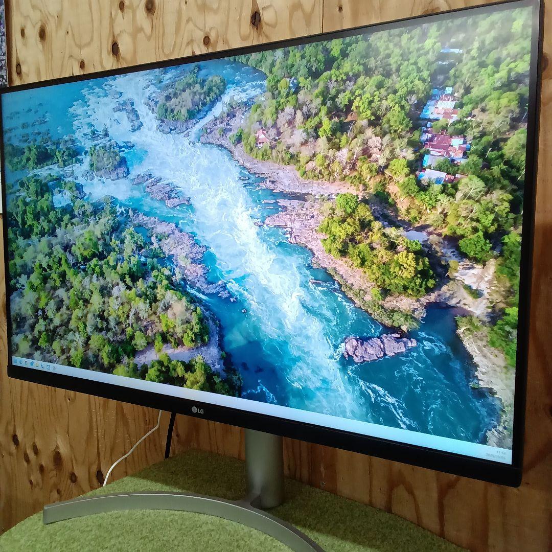 TOMO31.5インチ4K液晶モニターLG32UN550-W ②