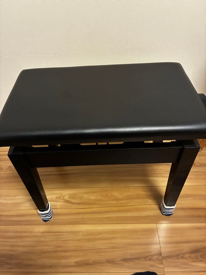 SYM　椅子　一脚