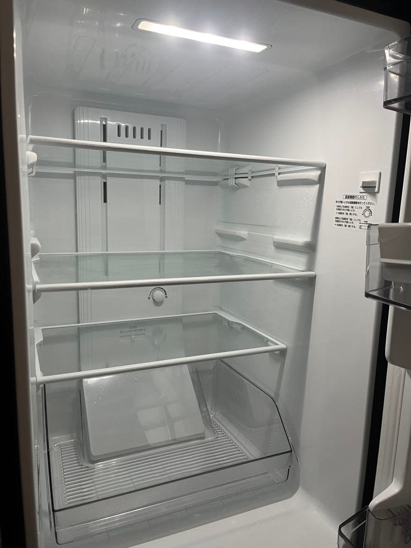 TOSHIBA ブラック冷蔵庫(150L, 2025年)