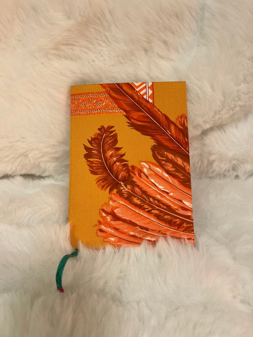 HERMES 羽デザインの無地メモ帳