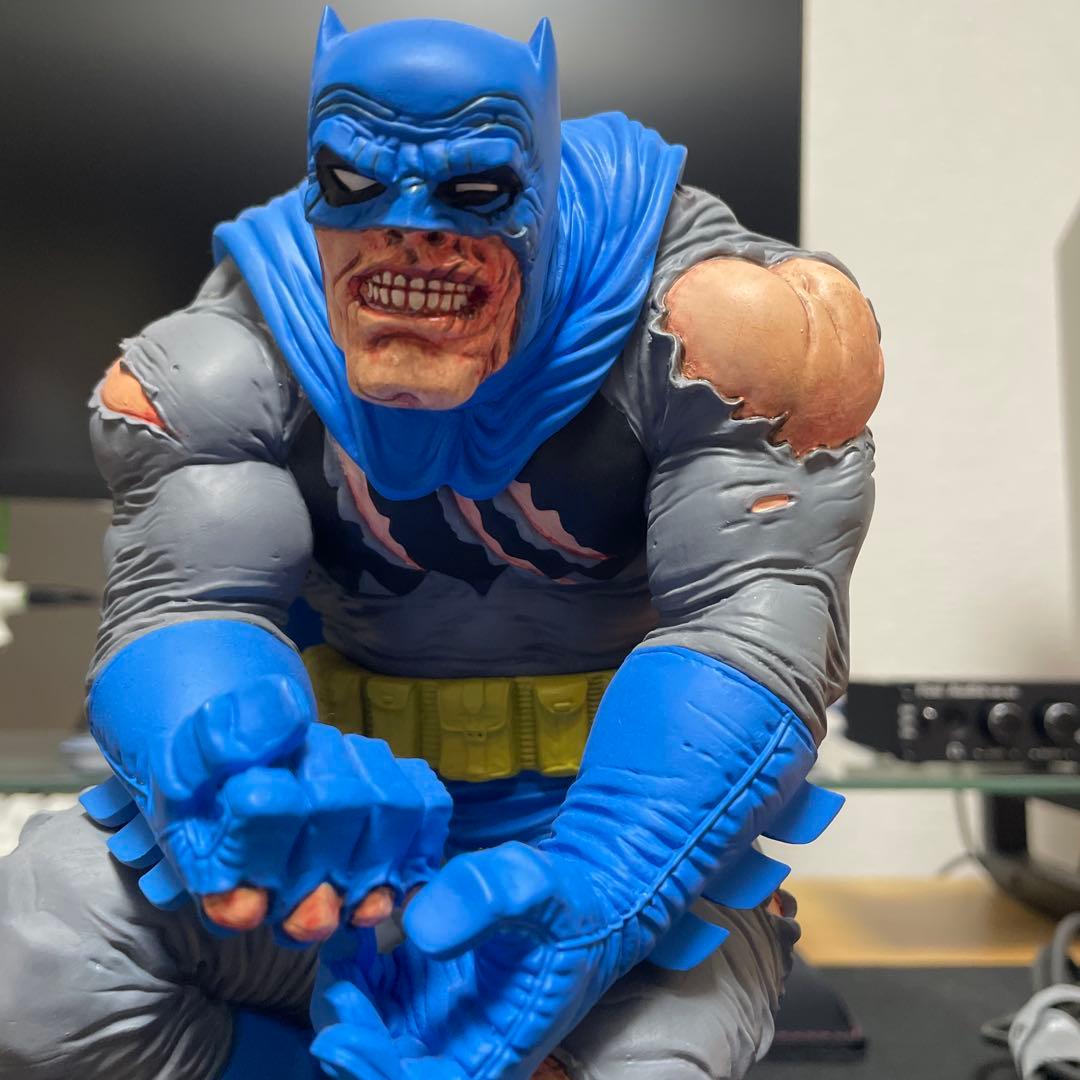 dcコレクティブルズ バットマン ザ・ダークナイトリターンズ スタチュー
