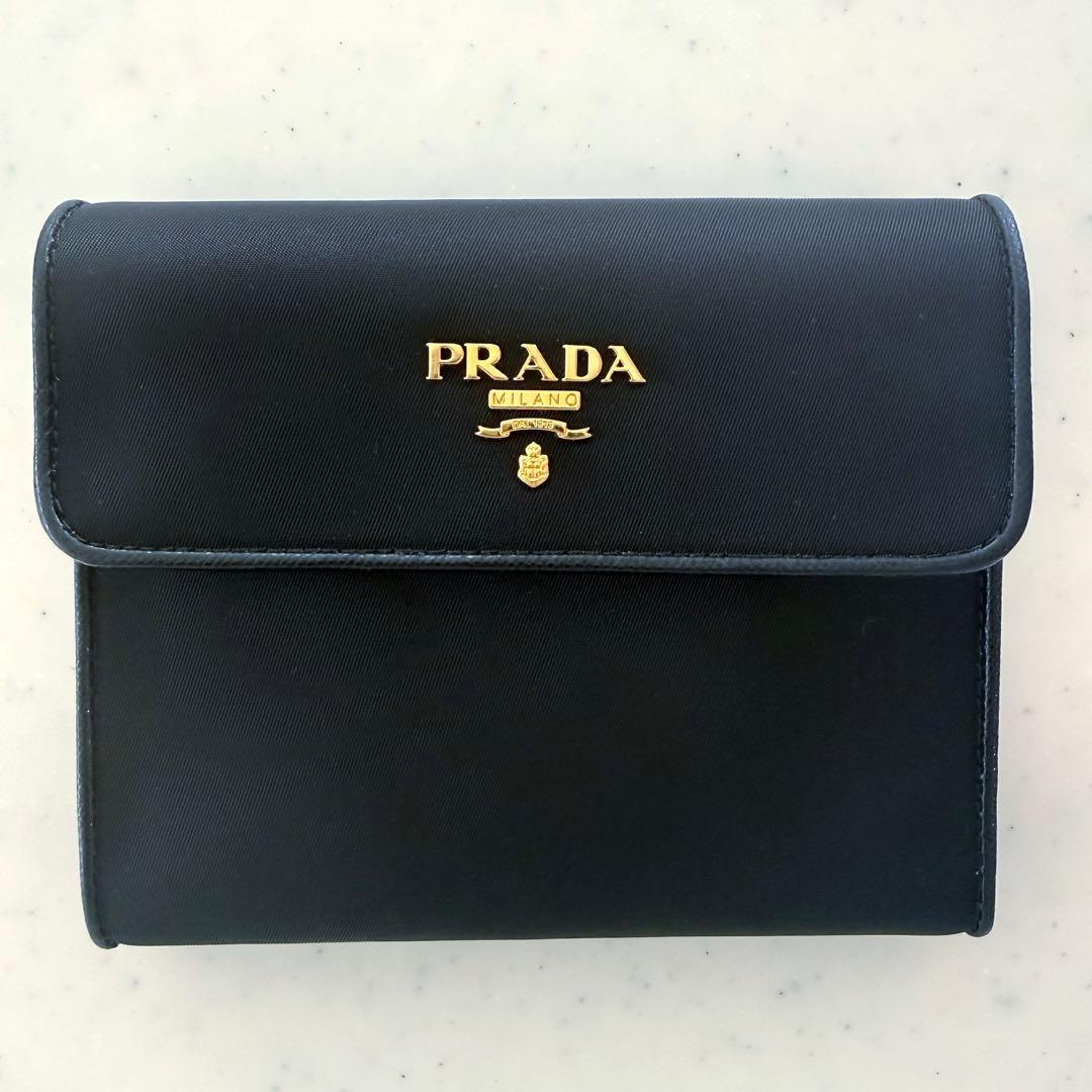 【未使用品】PRADA ブラック ナイロン 二つ折り財布