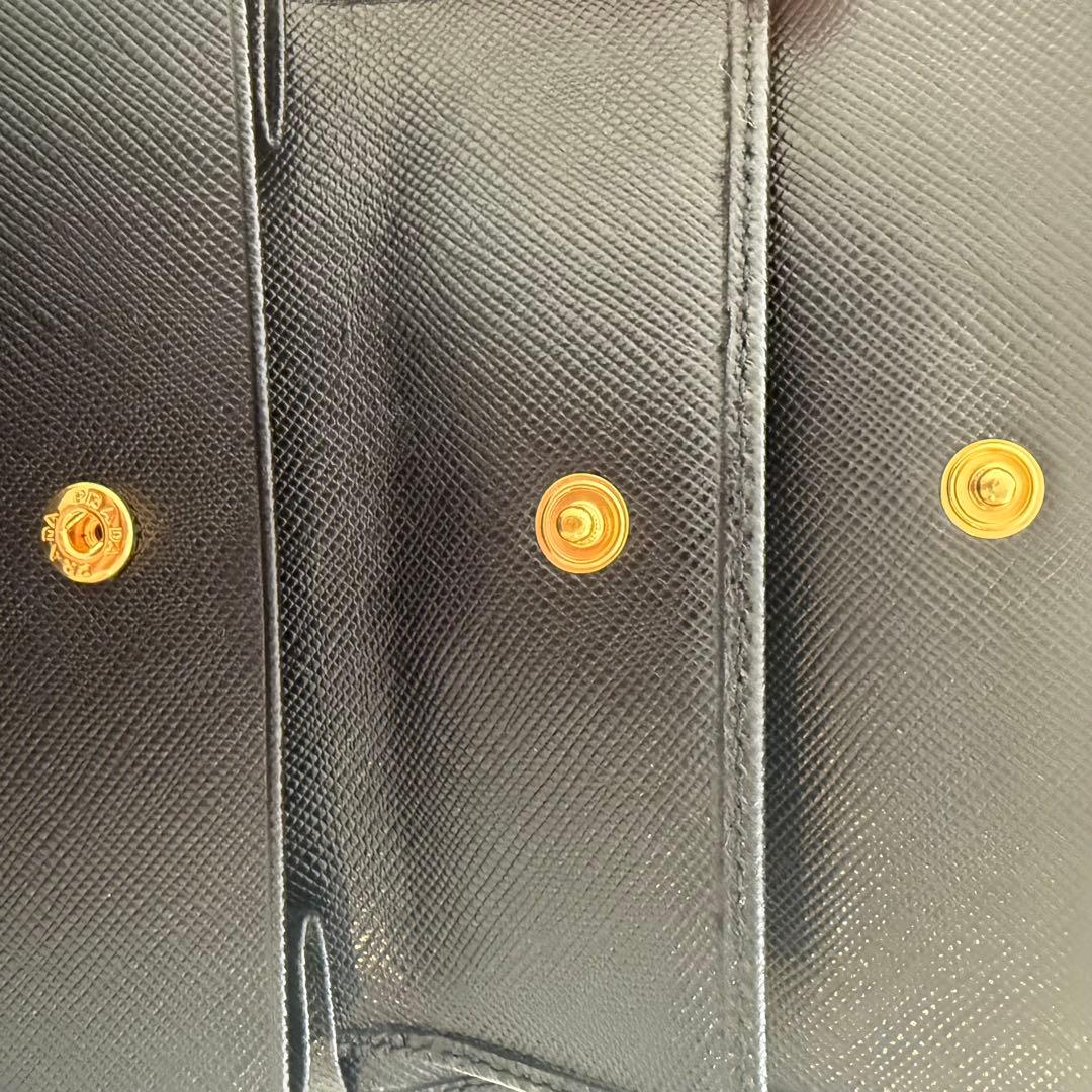【未使用品】PRADA ブラック ナイロン 二つ折り財布