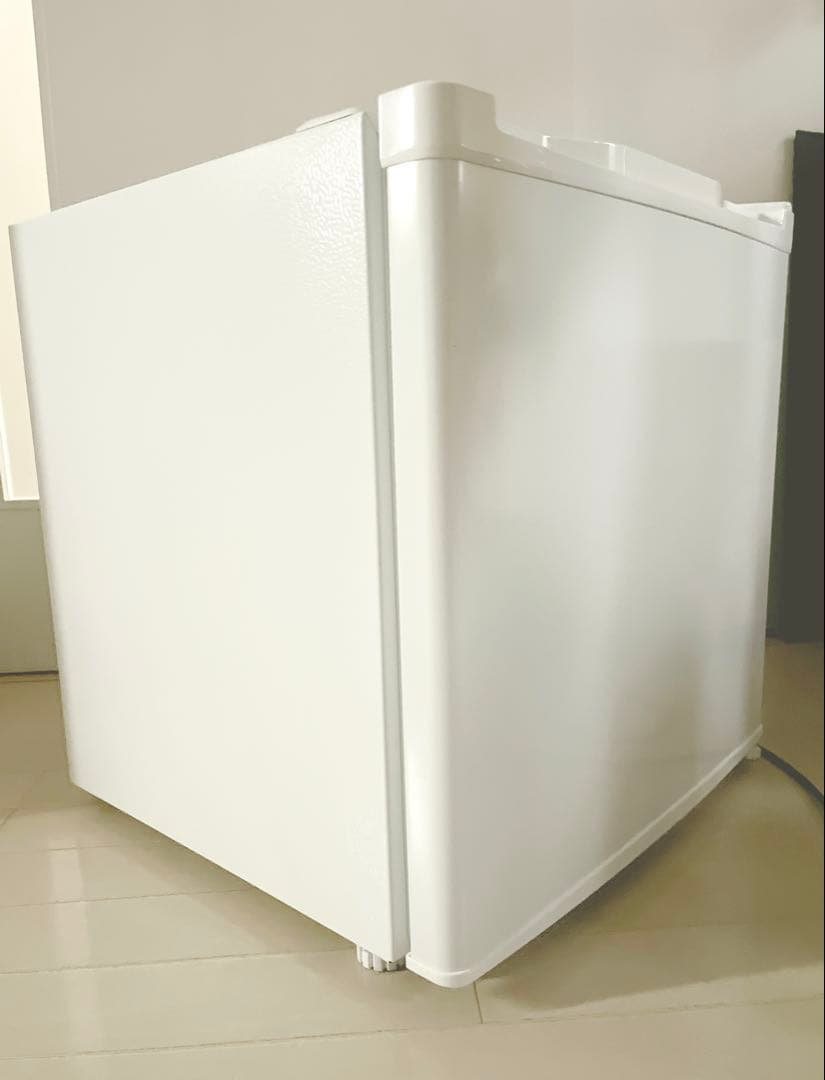 小型冷凍庫　MAXZEN JF032ML01ＷＨ　32L 2021年製