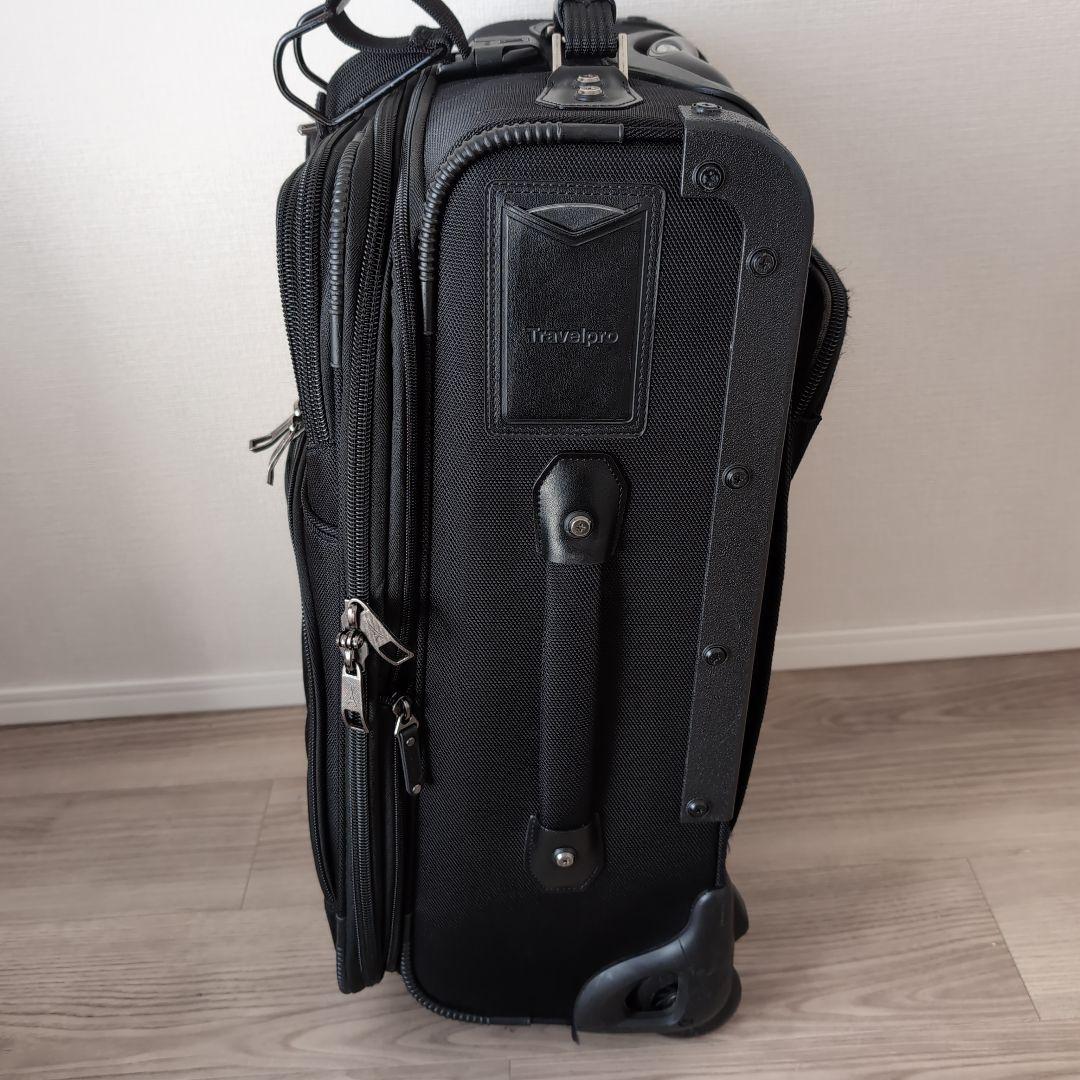 お*も様 【希少】 Travelpro FlightCrew5 22\" Pilo