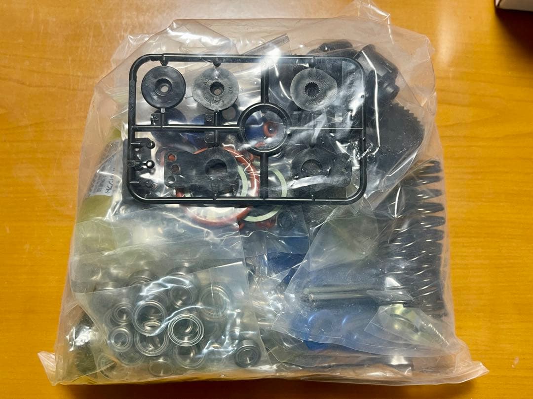 タミヤ　エンジンRCカー　1/8 RCEナイトレージ5.2 組み立てキット